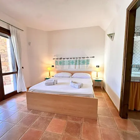 Villa Tamaris, Campulongu Walk To Private Beach