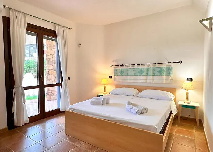 Tamaris, Campulongu Walk To Private Holiday home *